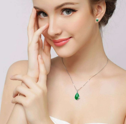 Green Stone Pendant