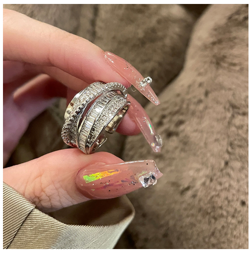 Light Luxury Zircon Retro Intersection Earrings