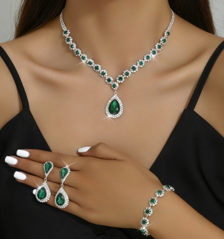 Jewelry Set Image 3