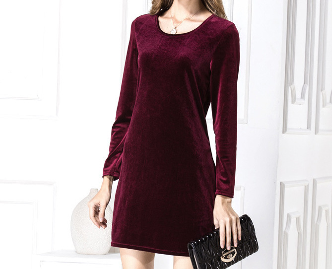 LIVA Velvet Dress - Image 3