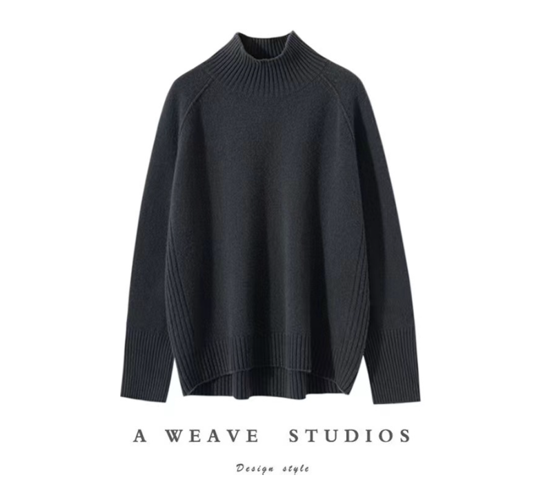 Sweater in Graphite