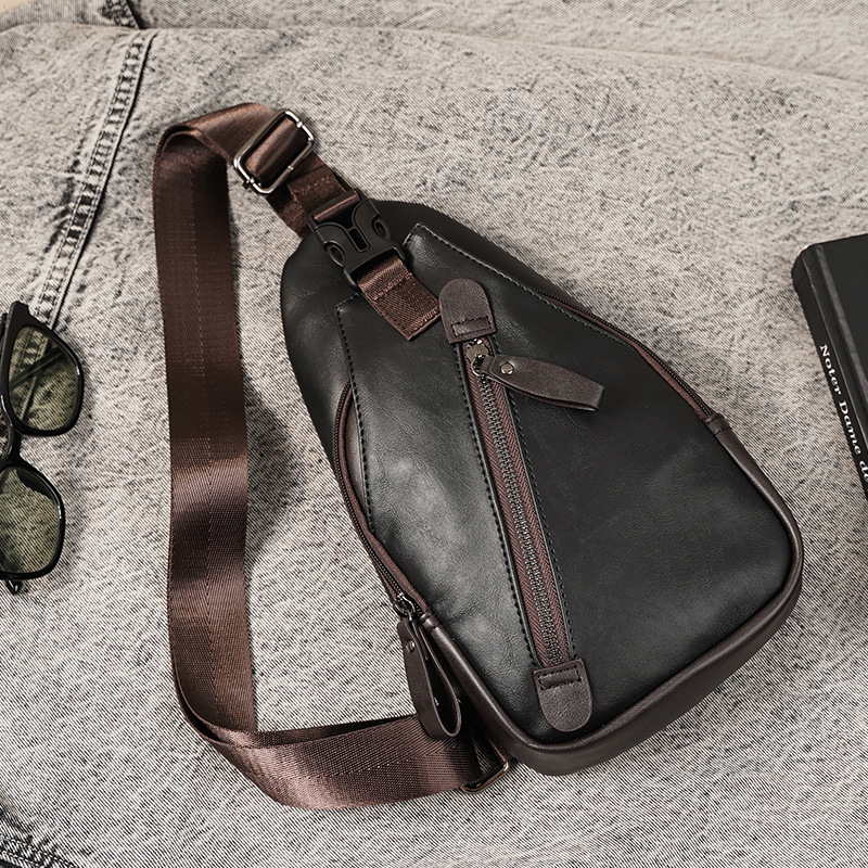 Men's Chest Bag Details