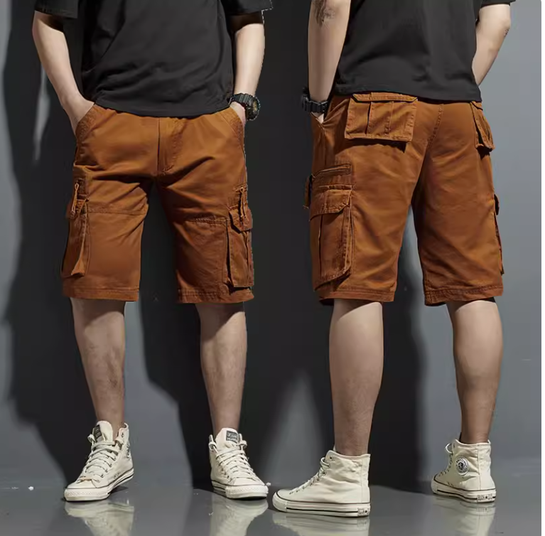 Cargo Shorts in Brown
