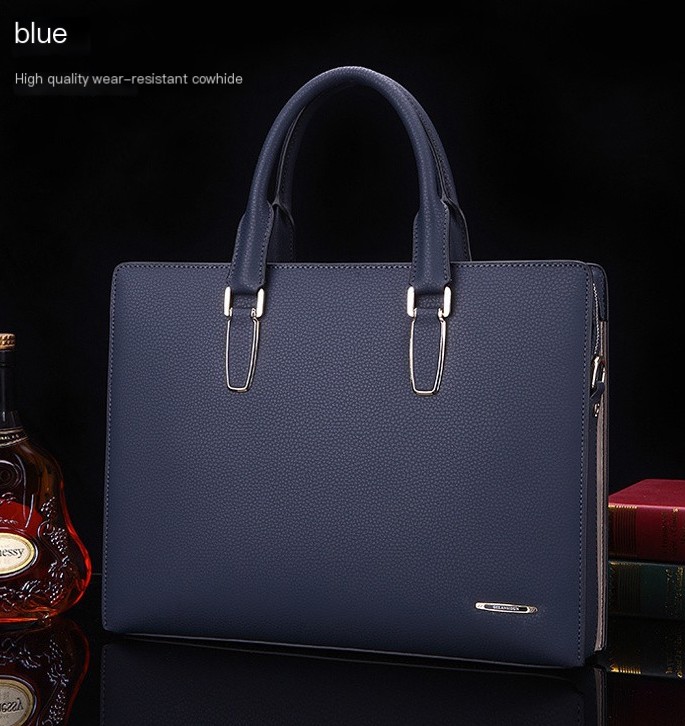 GOLF Men's Briefcase in Use