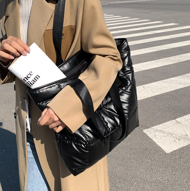 Imagen de Bolsa Puffer Lila 3