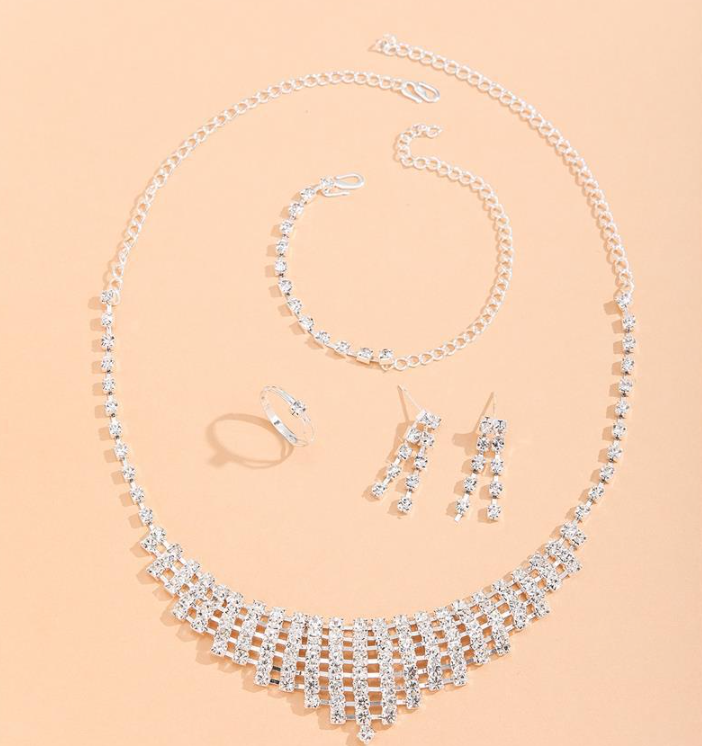 Bridal Jewelry Set Image 3
