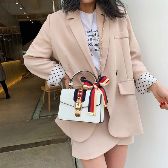 Off White Color