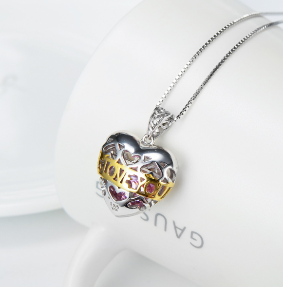 Heart-Shaped Necklace Image 3