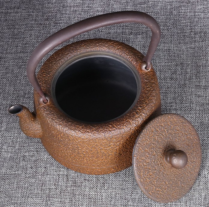 Iron Pot Image 1