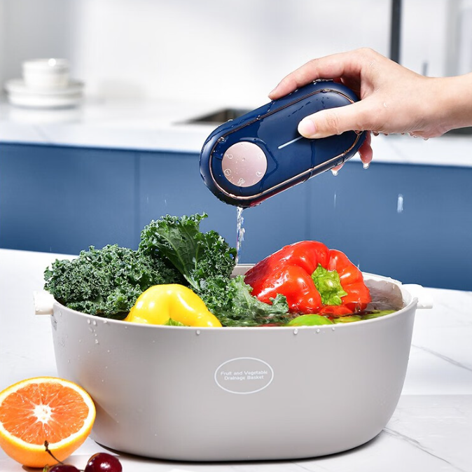 Uorris Fruit and Vegetable Purifier in action