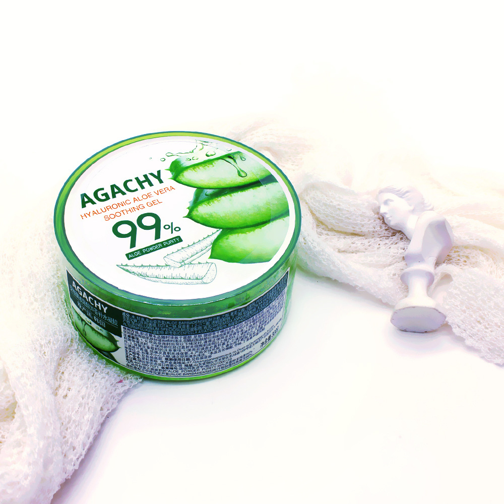 Aloe Vera Gel Application