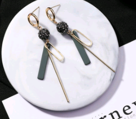 Water Diamond Round Tassel Earrings Image 4