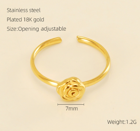 14K Gold Floral Ring
