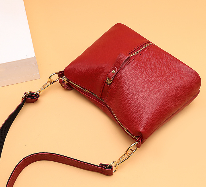 Women's Leather Bag - Image 2