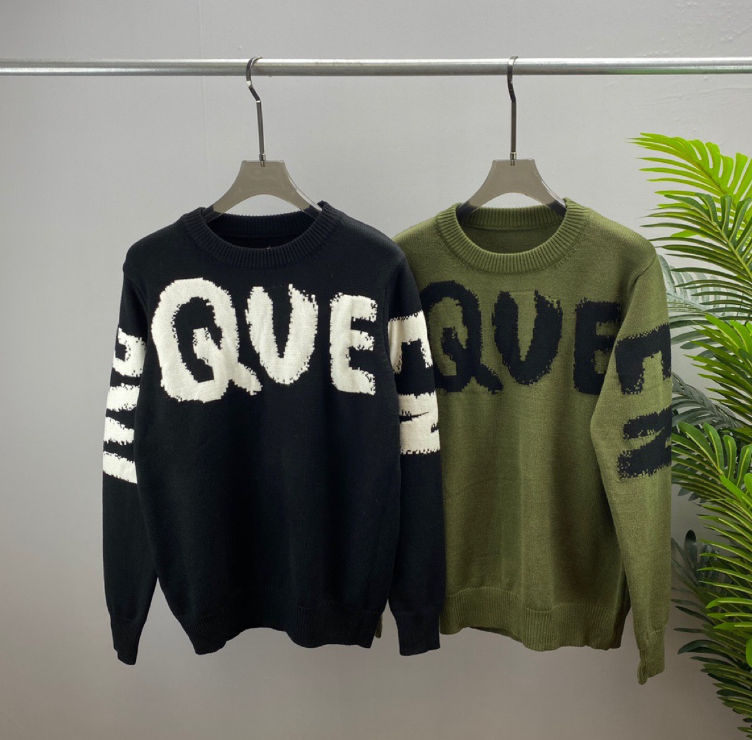 Queen Graffiti Knitwear Image 1