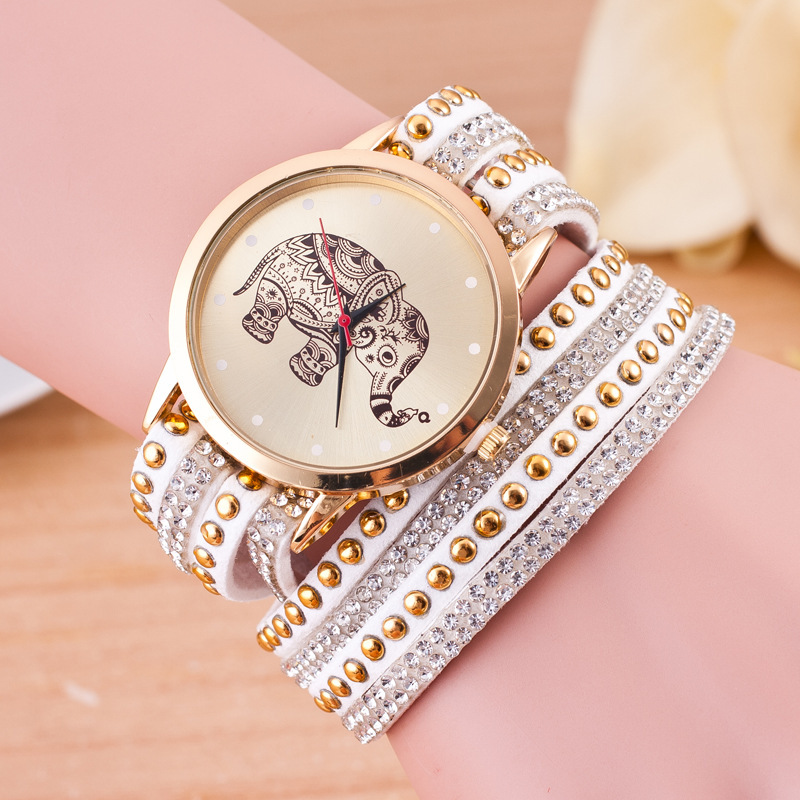 Skull Pattern Bracelet Watch 3