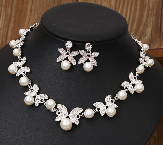 Bridal Necklace and Earrings Set 1