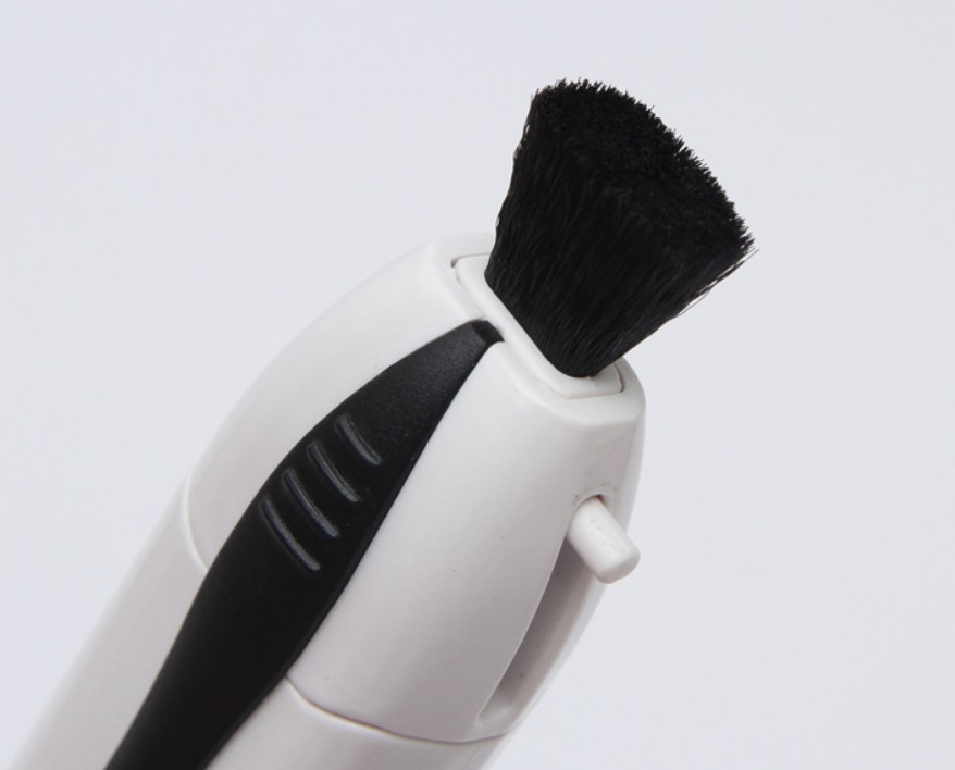 Eyeglass Cleaner in Use