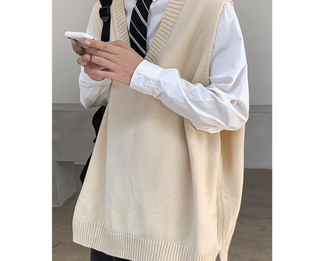 V-neck Sweater Vest - Image 4