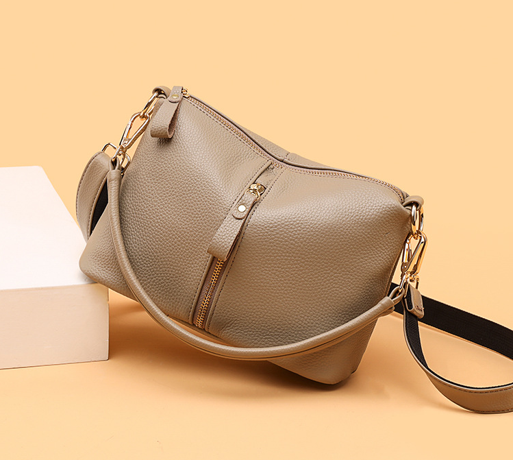 Women's Leather Bag - Image 4