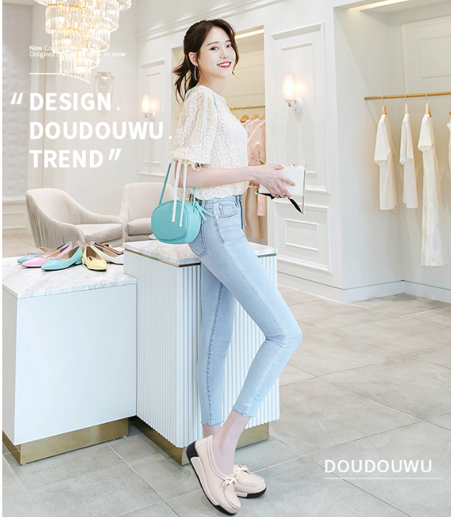 Versatile flat shoes for everyday wear