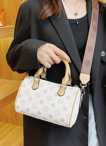 Fashionable Boston Women's Bag - Image 1