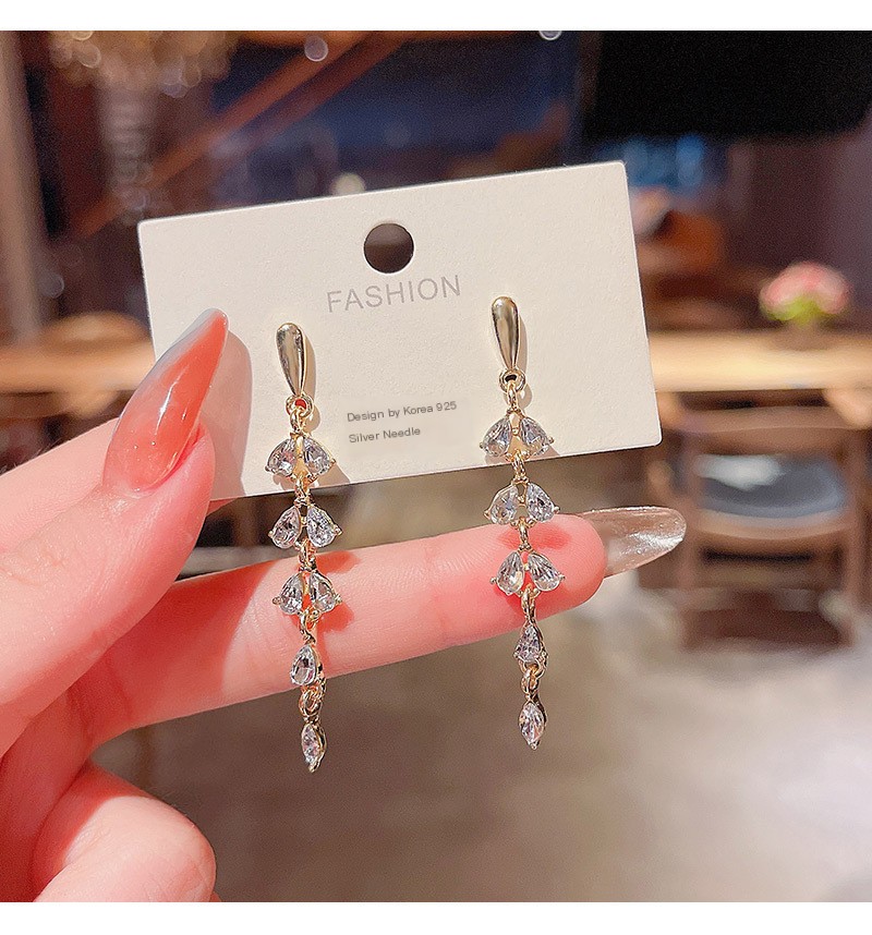 Earring Image 4