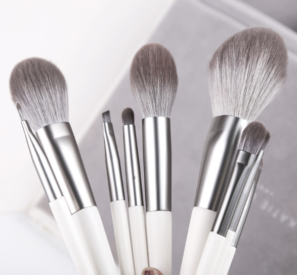Makeup Brush Set Image 7