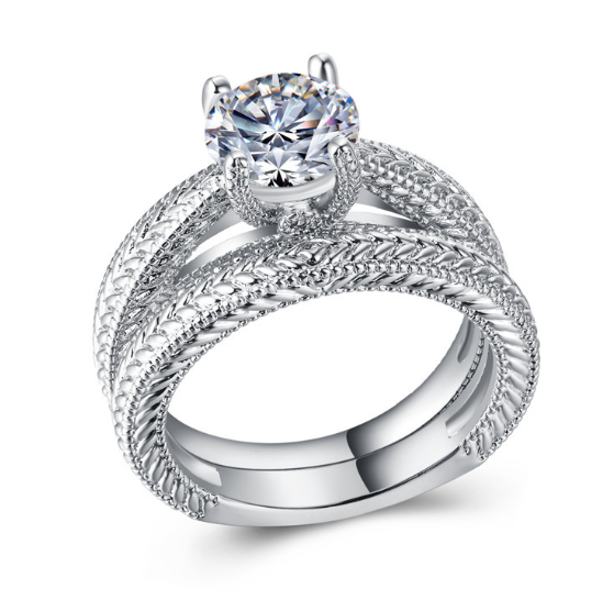 Luxury Zirconia White Gold-Plated Ring