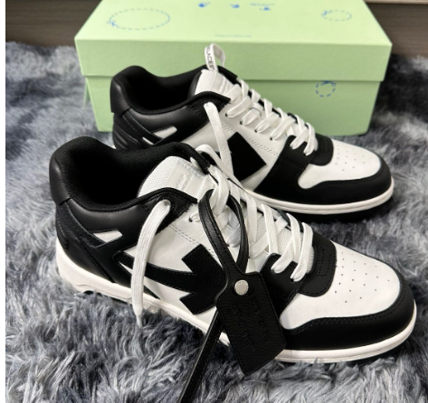 OFF-WHITE Sneakers 5