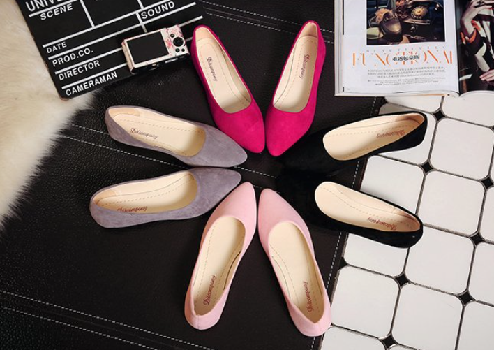 Pointed-Toe Flats Pink