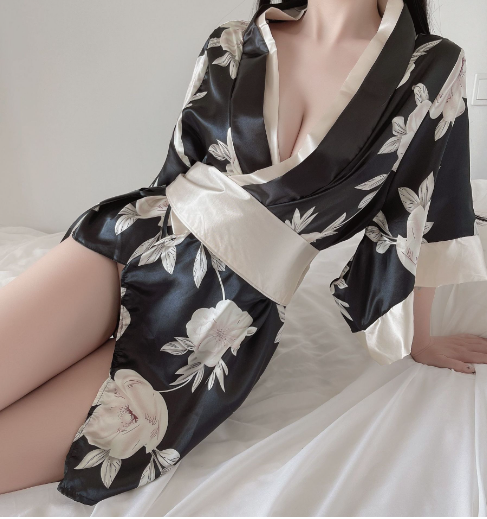 Kimono Suit Image 1
