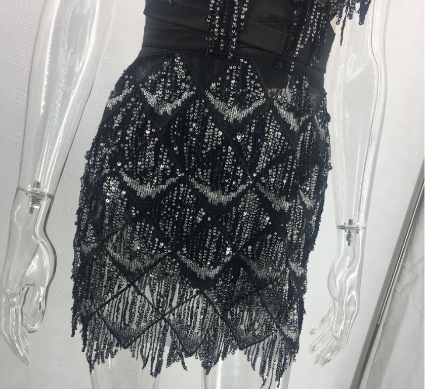 Elegant Backless Design