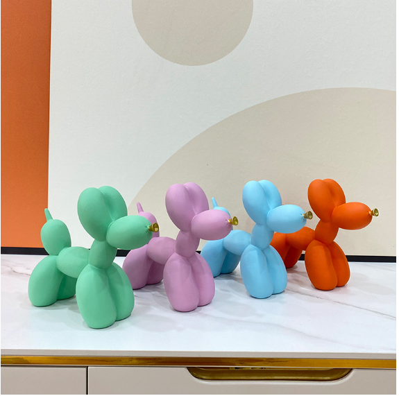 Balloon Dog Figurine