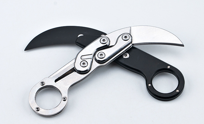 Folding Knife - Silver Color
