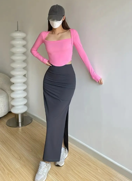 Women's Skirt Image 2