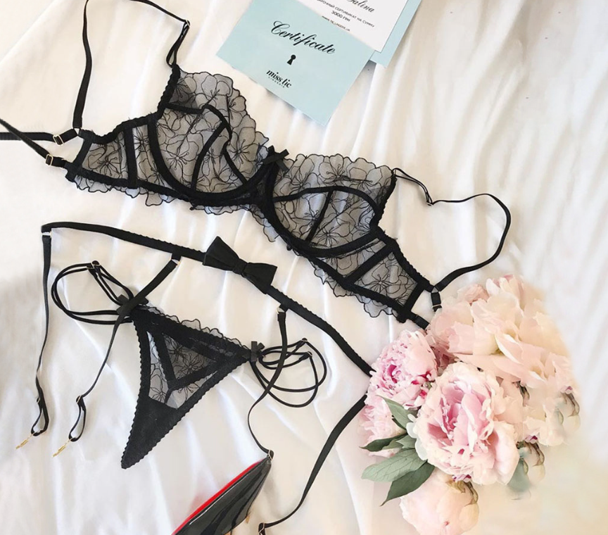 Sexy Lingerie Aida - Image 4