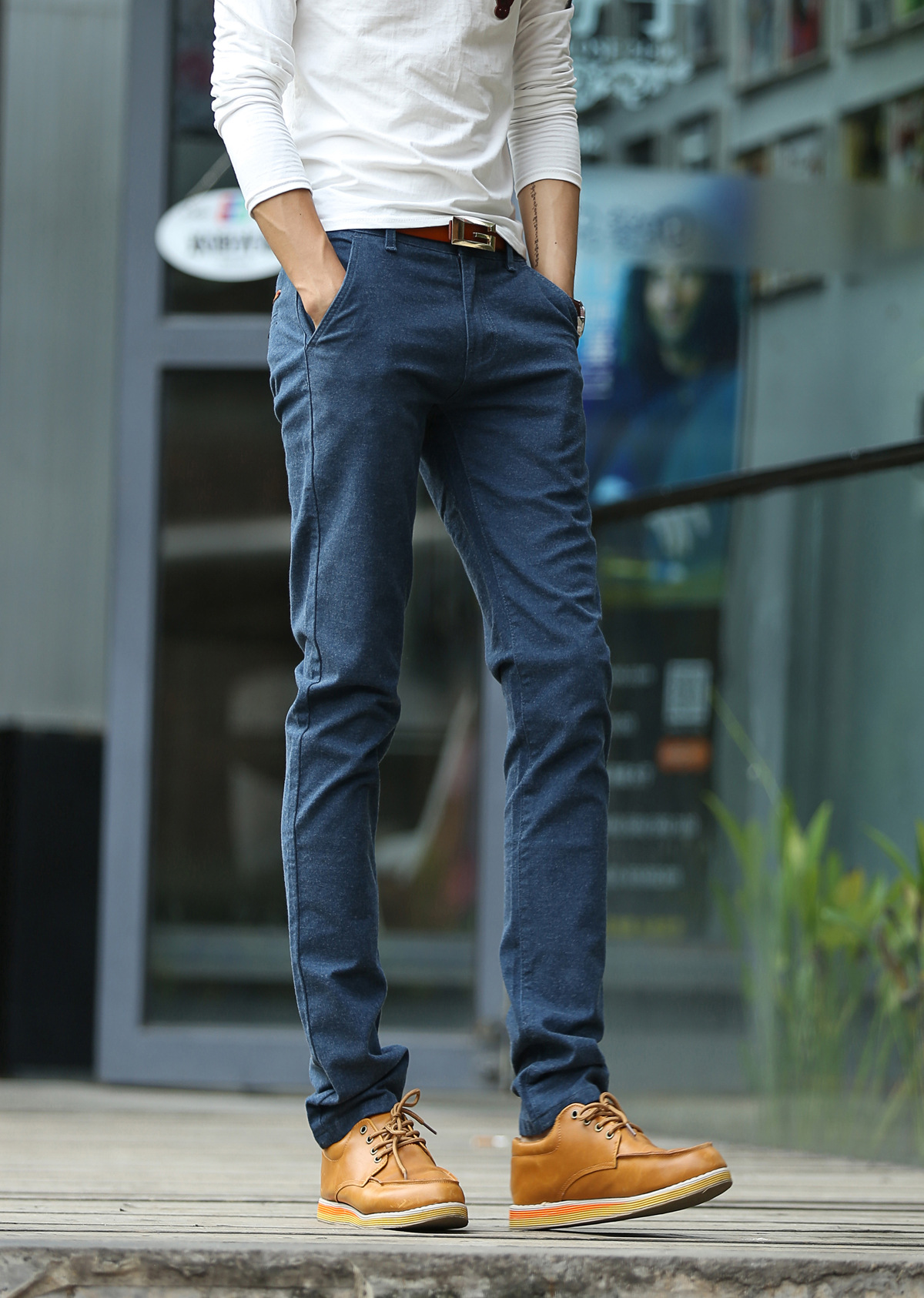 Casual Pants Image 4