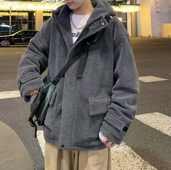 Chaqueta con Capucha de Pelo de Cordero a la Moda - Imagen 3