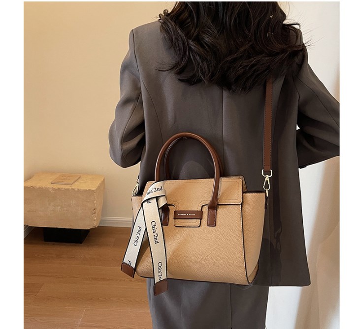 Color Block Wing Bag Image 3