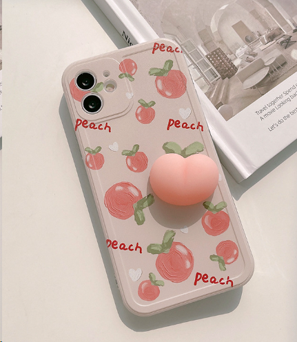 Three-Dimensional Pinch Peach Phone Case Detail