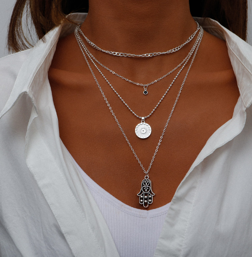Necklace Image 4