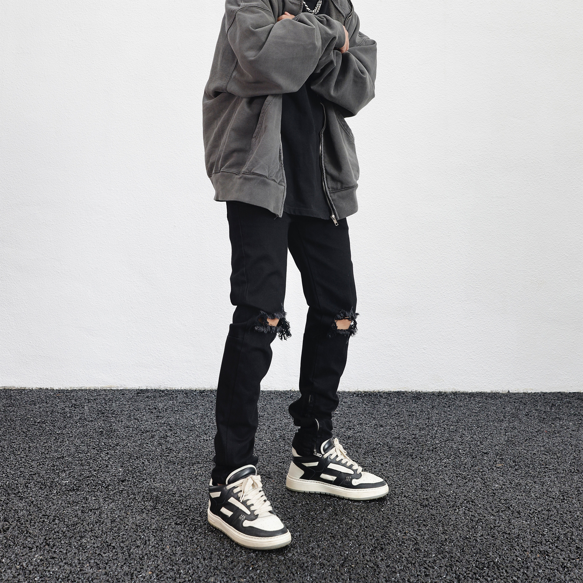 Wide-Leg Black Denim Jeans - Side View