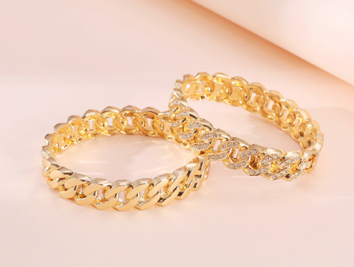 Women's Fried Dough Twists Chain Bracelet Image 3