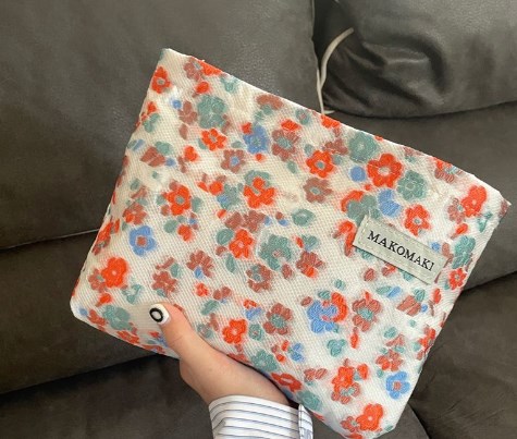 Fashion Flower Travel Cosmetic Storage Bag - Image 3