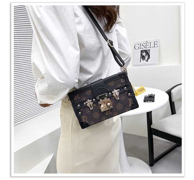 Fashionable Vintage Crossbody Box Bag 3