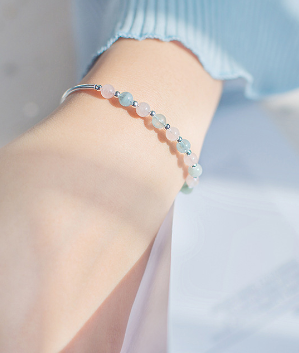 Elegant design of Silver Bracelet