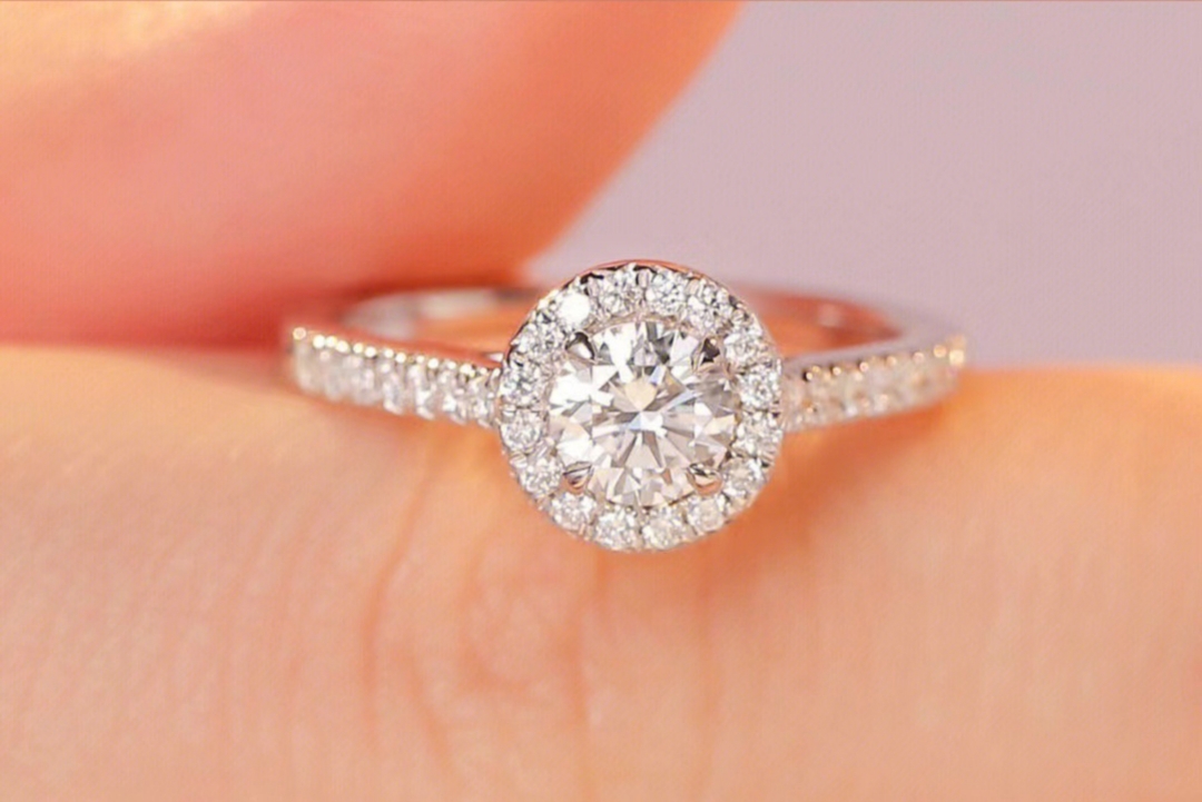 Ring Side View