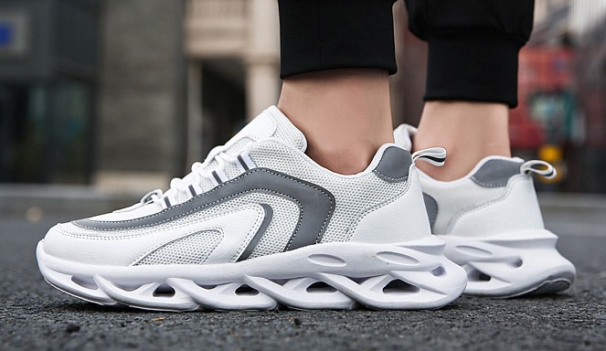 Sneaker Image 3