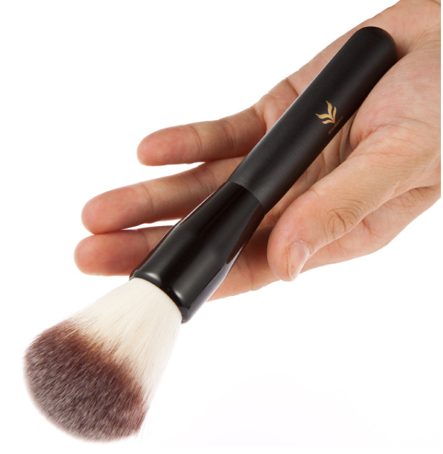 Makeup Brush Image 1